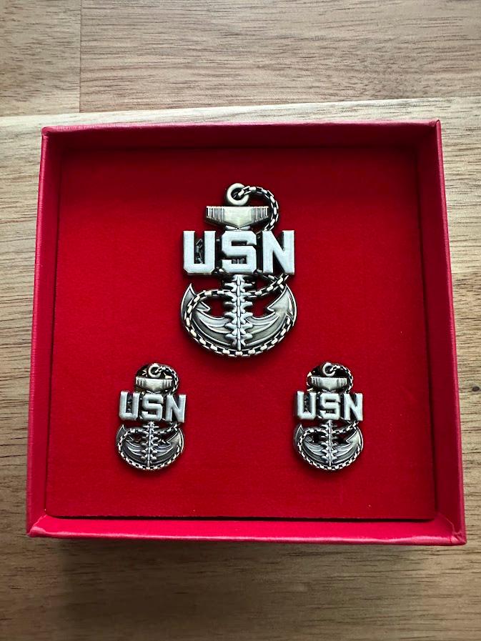 Navy Chief "Backbone" Anchor Collar Devices and Cover Pins Set (CPO/SCPO/MCPO)